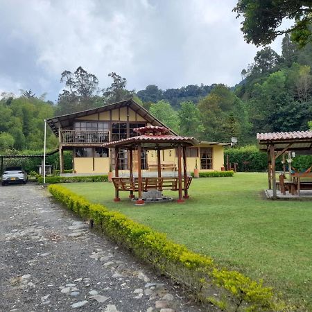 살렌토 Casa Campo Valle De Cocora 빌라 외부 사진